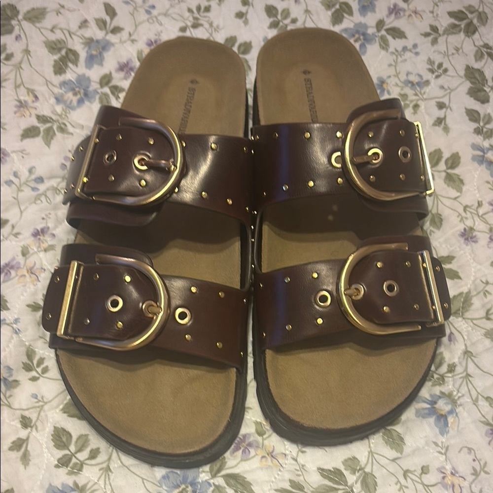 Stradivarius Brown and Gold Sandals with Double-Strap Design